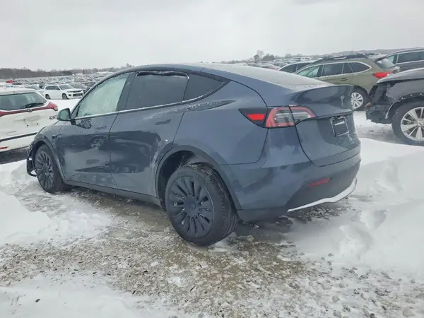 7SAYGDEE5PA149574 2023 TESLA MODEL Y - Image 2