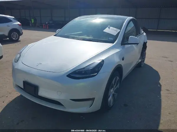 7SAYGDEE5PA168223 2023 TESLA MODEL Y - Image 2