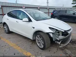 7SAYGDEE5PA173793 2023 TESLA MODEL Y