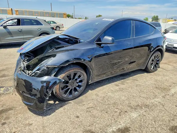 7SAYGDEE5PA182008 2023 TESLA MODEL Y - Image 1
