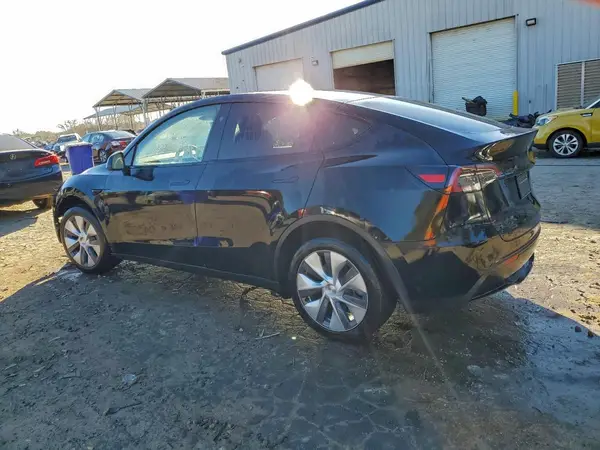 7SAYGDEE5PA185149 2023 TESLA MODEL Y - Image 2