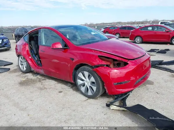 7SAYGDEE5PA198483 2023 TESLA MODEL Y - Image 1