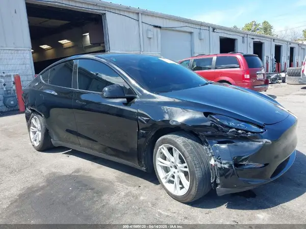 7SAYGDEE5PA199763 2023 TESLA MODEL Y - Image 1