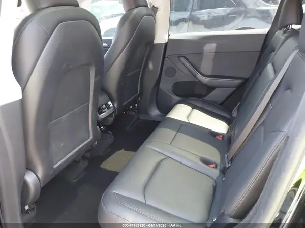 7SAYGDEE5PA199763 2023 TESLA MODEL Y - Image 8