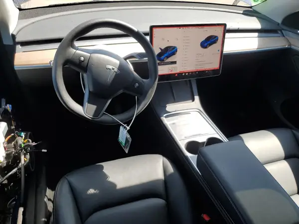 7SAYGDEE5PA202502 2023 TESLA MODEL Y - Image 8