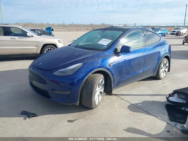 7SAYGDEE5PA204153 2023 TESLA MODEL Y - Image 2