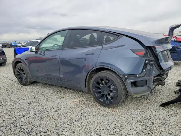 7SAYGDEE5PA204735 2023 TESLA MODEL Y - Image 2