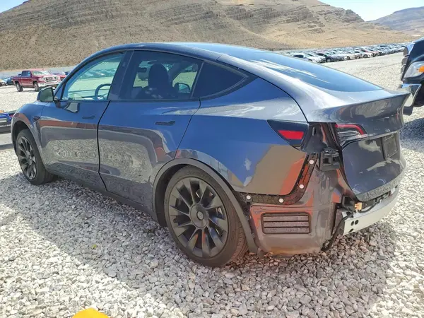 7SAYGDEE5PA208140 2023 TESLA MODEL Y - Image 2
