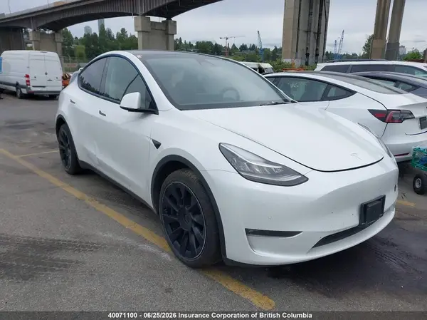 7SAYGDEE5PF586624 2023 TESLA MODEL Y - Image 1
