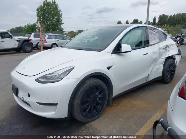 7SAYGDEE5PF586624 2023 TESLA MODEL Y - Image 2