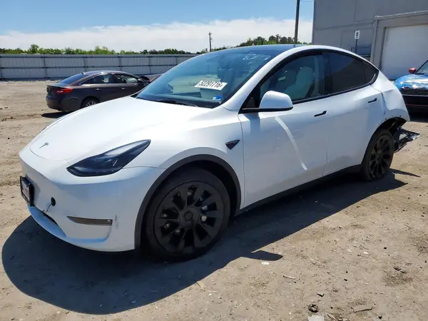 7SAYGDEE5PF593427 2023 TESLA MODEL Y - Image 1