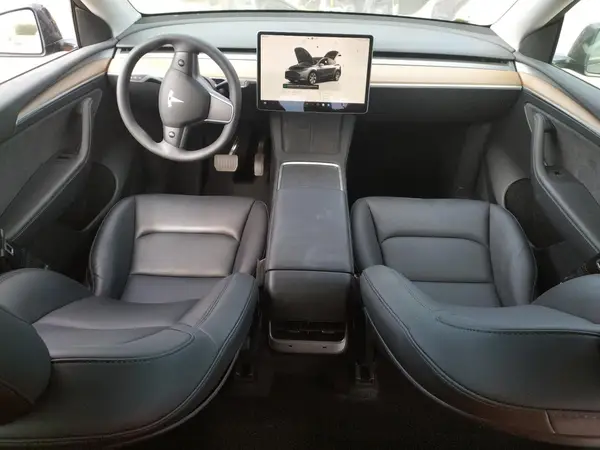 7SAYGDEE5PF601686 2023 TESLA MODEL Y - Image 8