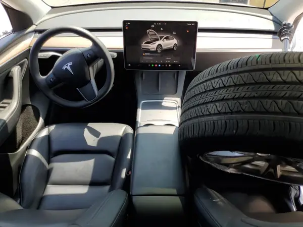 7SAYGDEE5PF602269 2023 TESLA MODEL Y - Image 8