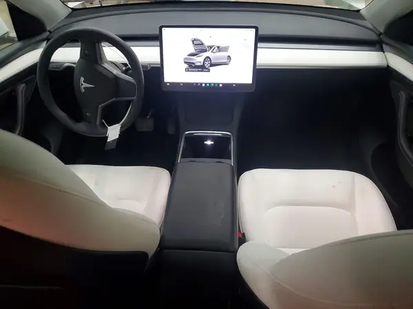 7SAYGDEE5PF610775 2023 TESLA MODEL Y - Image 8