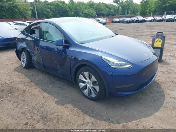 7SAYGDEE5PF613627 2023 TESLA MODEL Y - Image 1