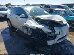 7SAYGDEE5PF619184 2023 TESLA MODEL Y