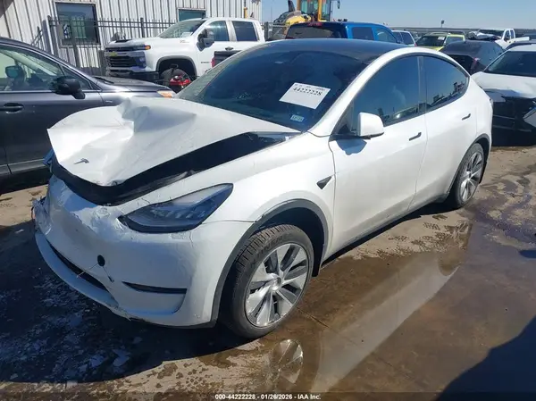 7SAYGDEE5PF619184 2023 TESLA MODEL Y - Image 2