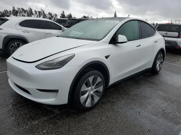 7SAYGDEE5PF621601 2023 TESLA MODEL Y - Image 1