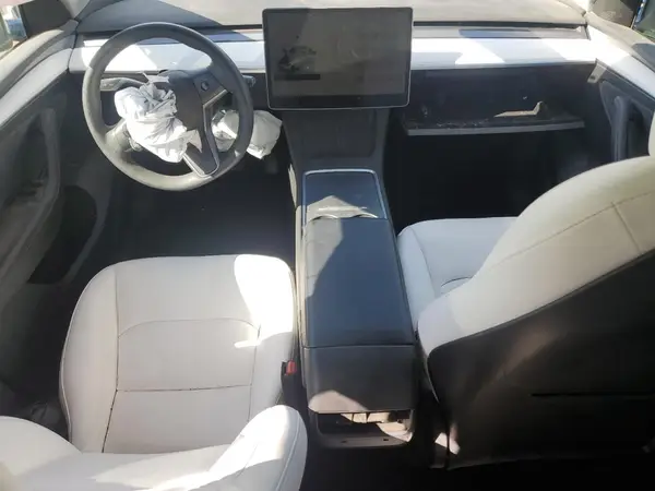 7SAYGDEE5PF623865 2023 TESLA MODEL Y - Image 8