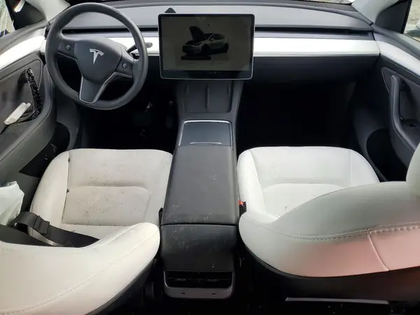 7SAYGDEE5PF627284 2023 TESLA MODEL Y - Image 8