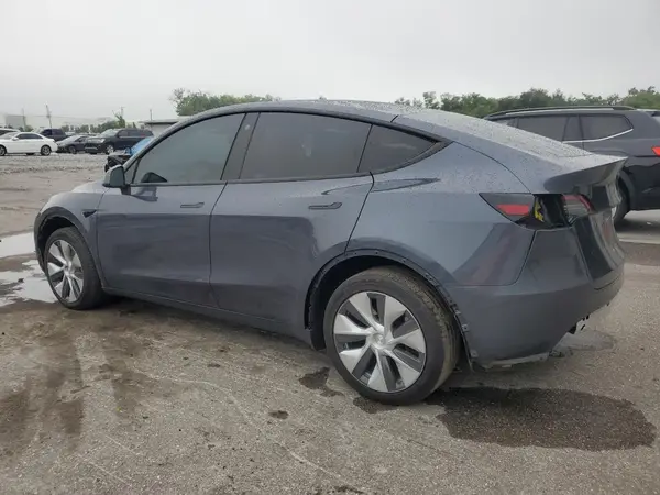 7SAYGDEE5PF627589 2023 TESLA MODEL Y - Image 2
