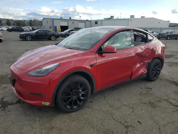 7SAYGDEE5PF644778 2023 TESLA MODEL Y - Image 1