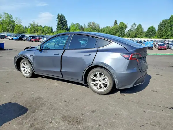 7SAYGDEE5PF645848 2023 TESLA MODEL Y - Image 2