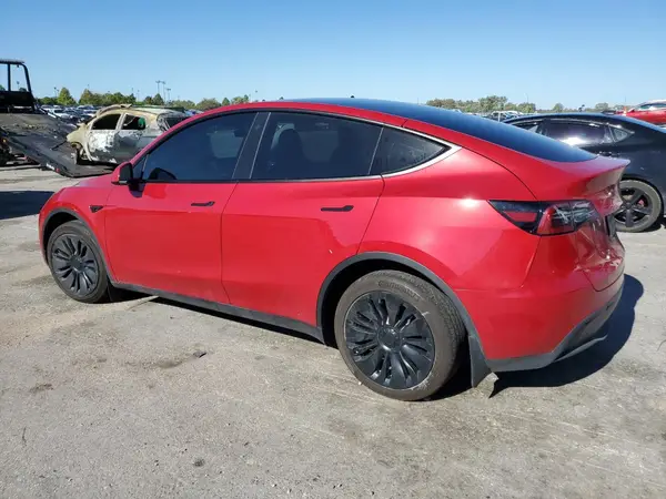 7SAYGDEE5PF665744 2023 TESLA MODEL Y - Image 2