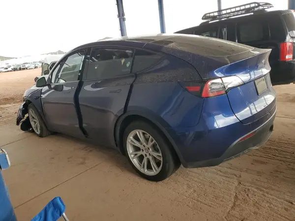7SAYGDEE5PF672581 2023 TESLA MODEL Y - Image 2