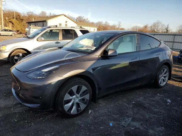 7SAYGDEE5PF682494 2023 TESLA MODEL Y - Image 1