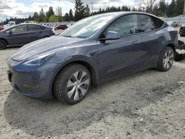 7SAYGDEE5PF684374 2023 TESLA MODEL Y - Image 1