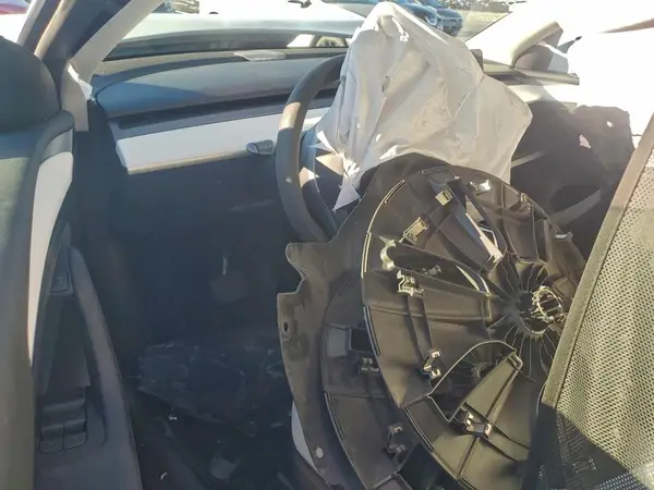 7SAYGDEE5PF685167 2023 TESLA MODEL Y - Image 8