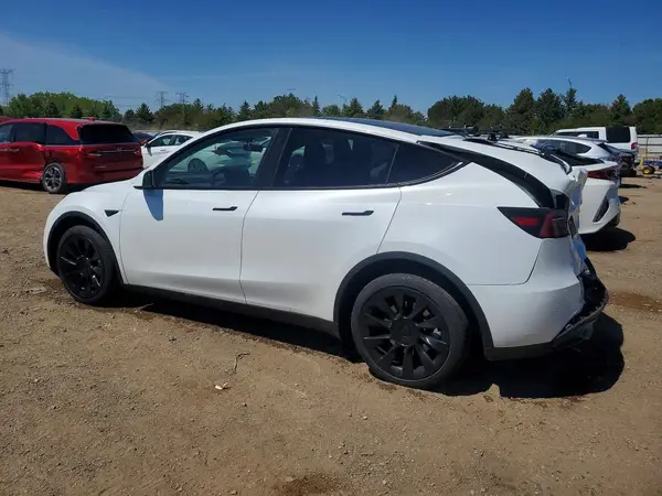 7SAYGDEE5PF689378 2023 TESLA MODEL Y - Image 2