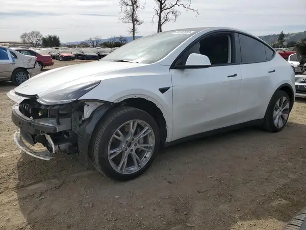 7SAYGDEE5PF746369 2023 TESLA MODEL Y - Image 1