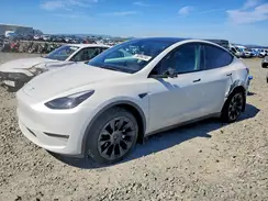 7SAYGDEE5PF752589 2023 TESLA MODEL Y