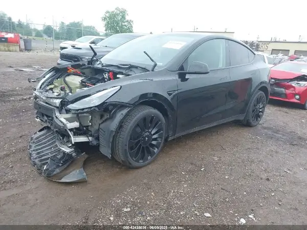 7SAYGDEE5PF755265 2023 TESLA MODEL Y - Image 2