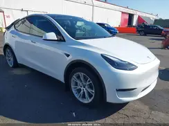 7SAYGDEE5PF755573 2023 TESLA MODEL Y