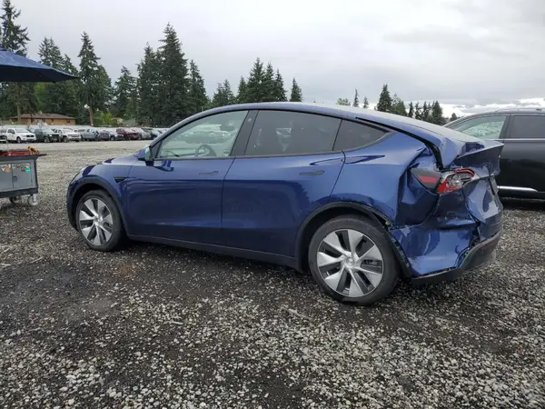 7SAYGDEE5PF770588 2023 TESLA MODEL Y - Image 2