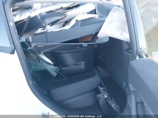 7SAYGDEE5PF775502 2023 TESLA MODEL Y - Image 8