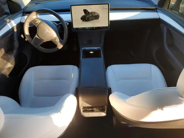 7SAYGDEE5PF778464 2023 TESLA MODEL Y - Image 8