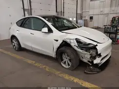 7SAYGDEE5PF788671 2023 TESLA MODEL Y