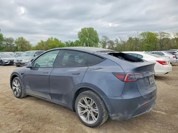 7SAYGDEE5PF791005 2023 TESLA MODEL Y - Image 2