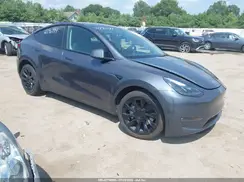 7SAYGDEE5PF800902 2023 TESLA MODEL Y