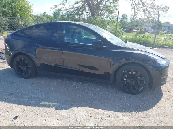 7SAYGDEE5PF802147 2023 TESLA MODEL Y - Image 1