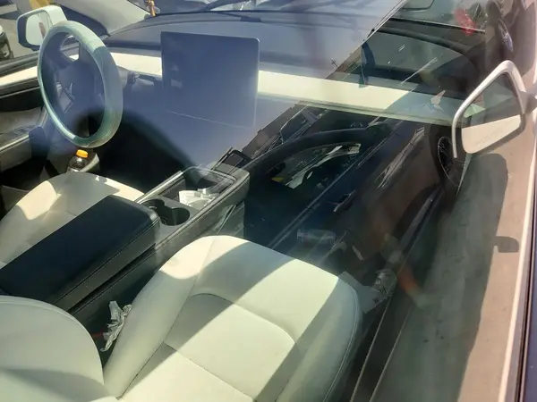 7SAYGDEE5PF816923 2023 TESLA MODEL Y - Image 8