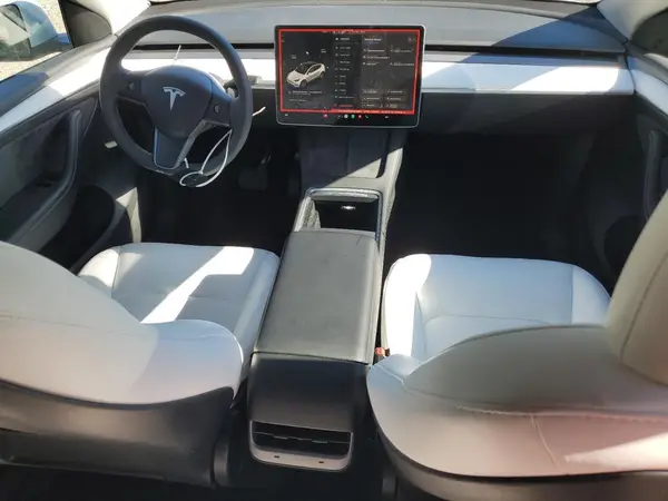 7SAYGDEE5PF828831 2023 TESLA MODEL Y - Image 8
