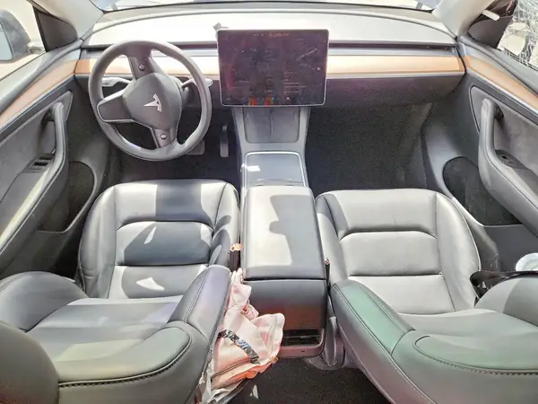7SAYGDEE5PF833902 2023 TESLA MODEL Y - Image 8