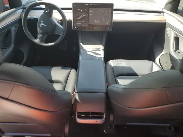 7SAYGDEE5PF834774 2023 TESLA MODEL Y - Image 8