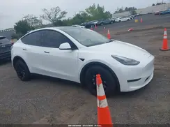 7SAYGDEE5PF850618 2023 TESLA MODEL Y
