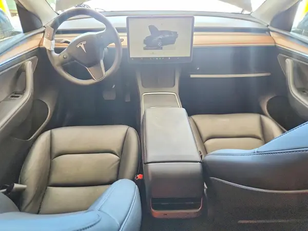 7SAYGDEE5PF854233 2023 TESLA MODEL Y - Image 8